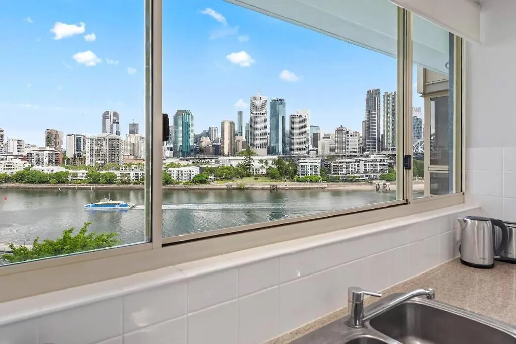 Stunning! Skyline City, Water + Story Bridge Views Brisbane Apartment